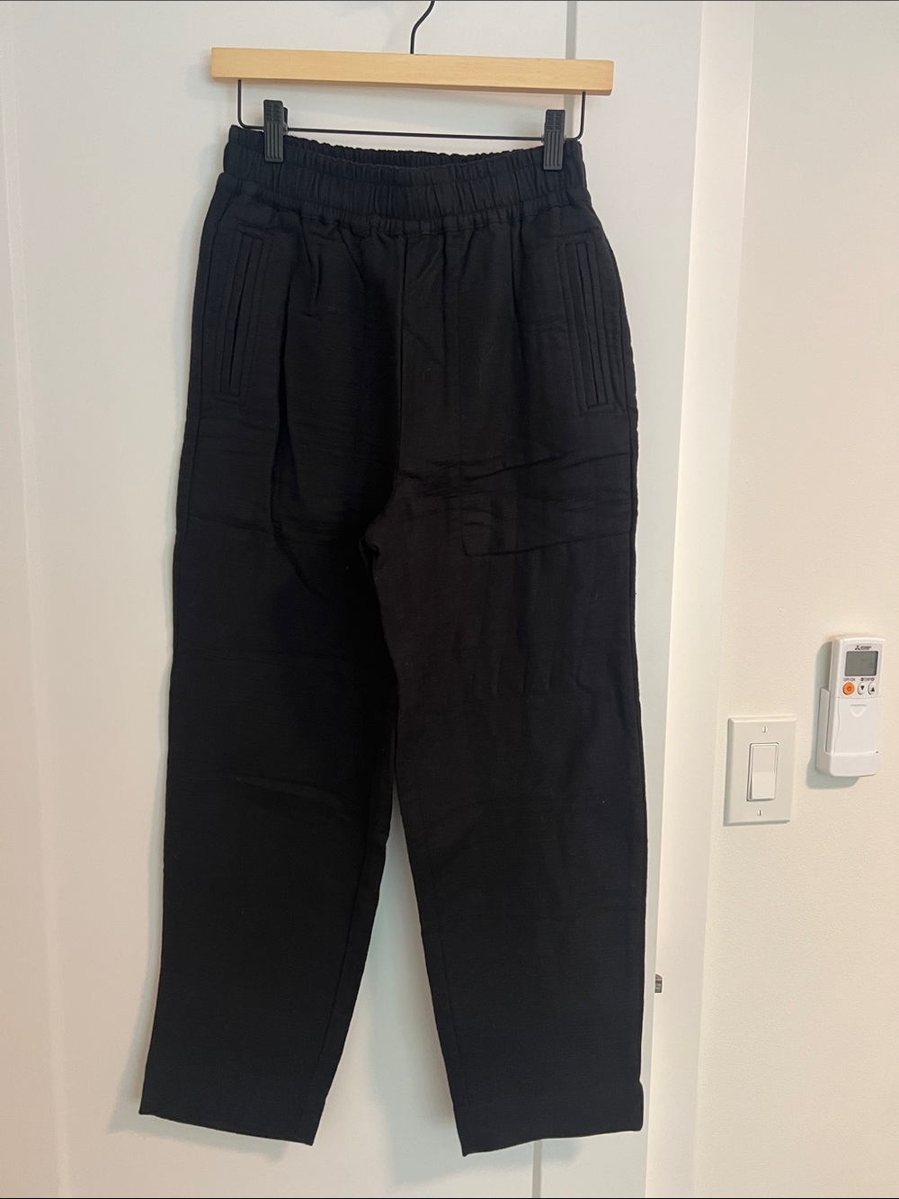 Madewell Black Pull-On High-Rise Tapered Pants
